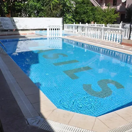 Basils Apartmanhotel Marmaris