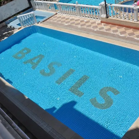 Hotel de apartamente Basils
