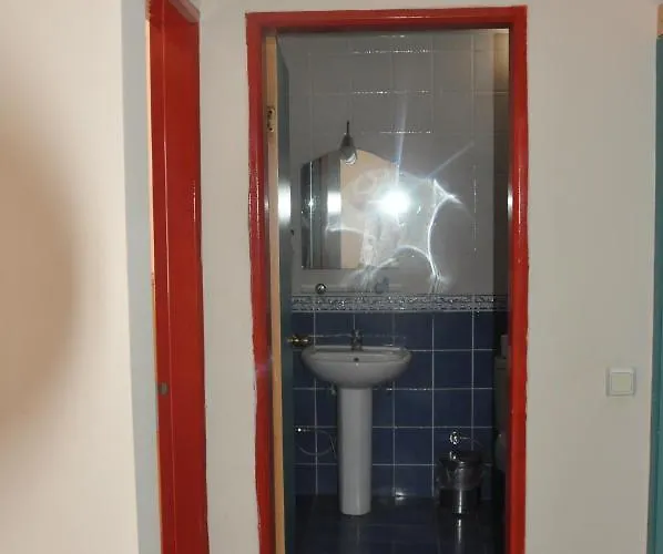 Basils Aparthotel 3*