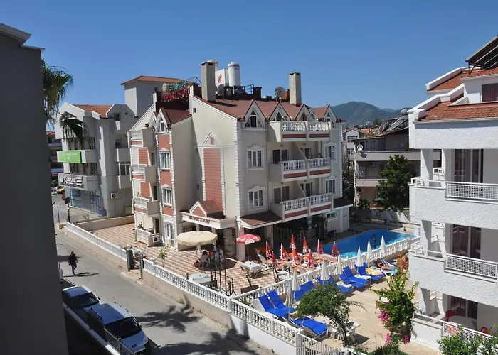 Basils Hotel apartamentowy 3*