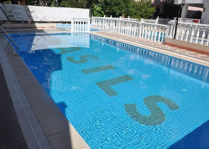 Basils Aparthotel Marmaris