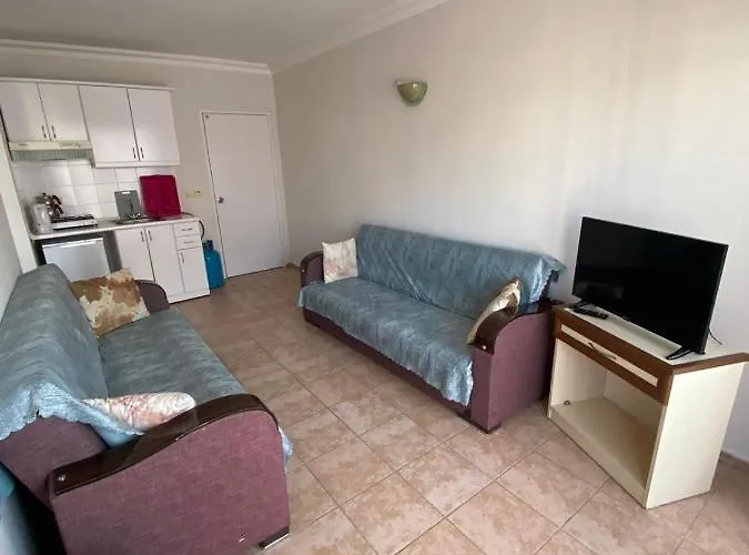 Basils Hotel apartamentowy 3*