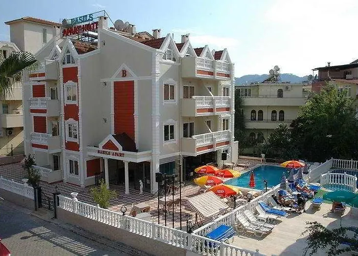 Basils Aparthotel 3*