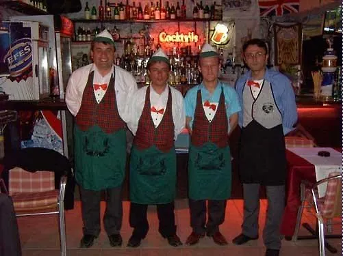 Hotel apartamentowy Basils